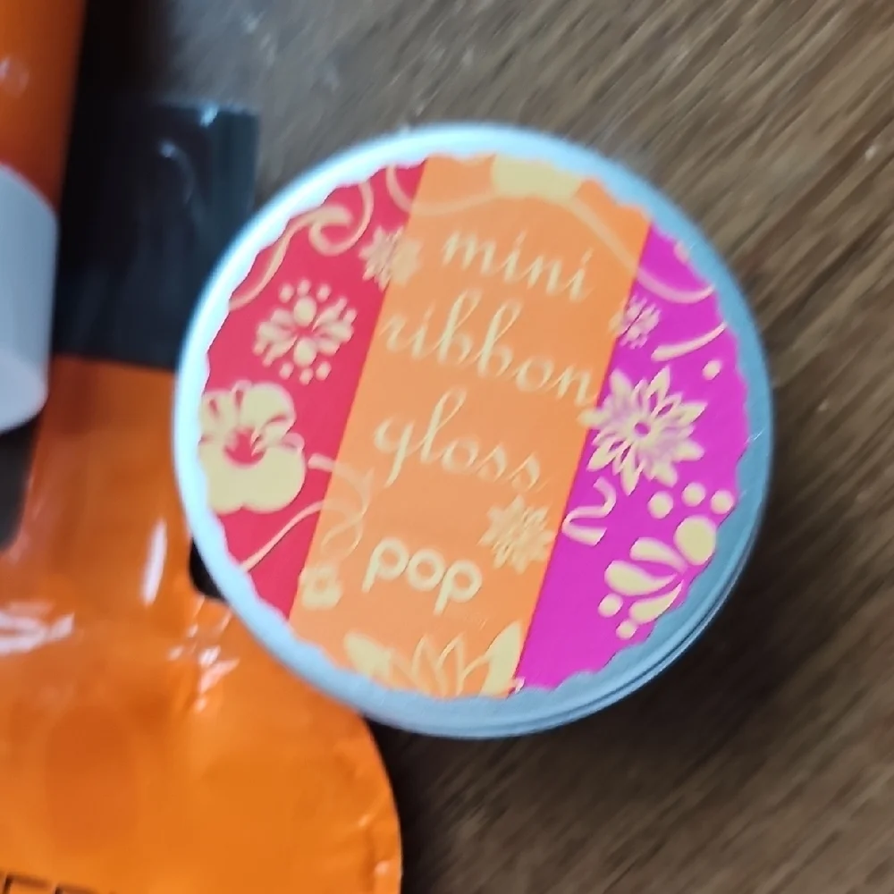 New Sephora Origins Beauty Sample Lot Citrus Press-On Nails Lip Gloss Samples